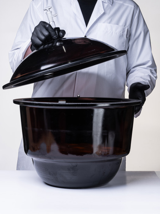 Эксикатор вакуумный с краном 1-400 мм, темное стекло