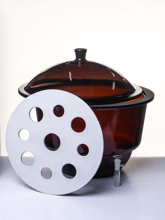 Эксикатор вакуумный с краном 1-400 мм, темное стекло