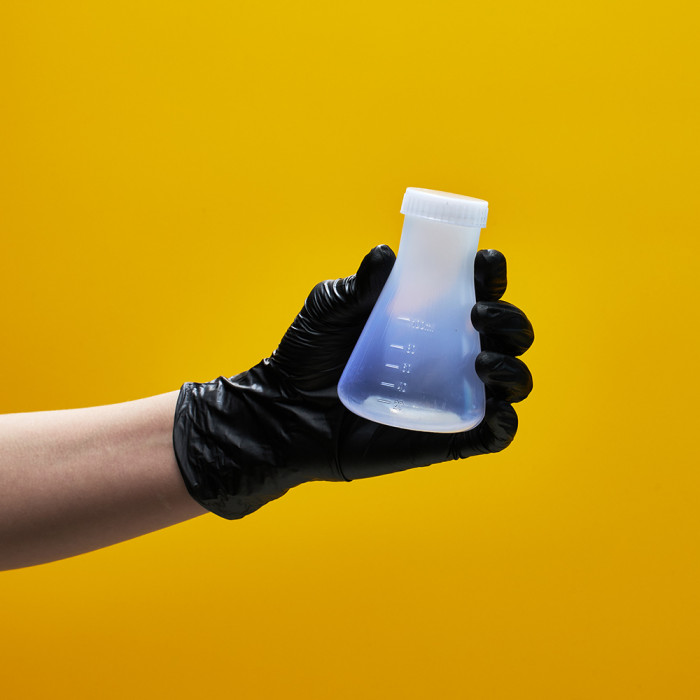 Колба коническая 100 мл, п/п, с крышкой, Лаборио