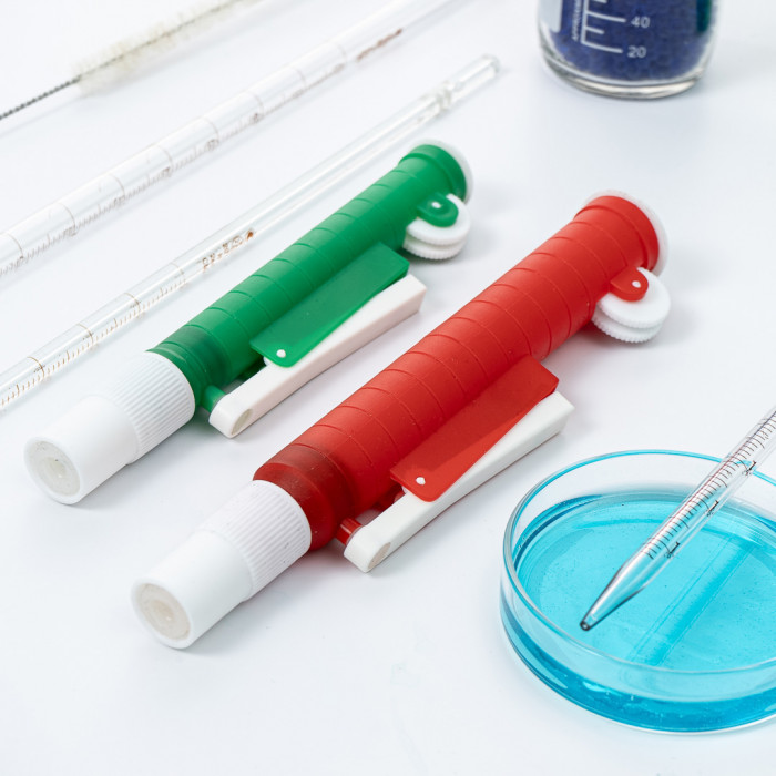 Пипетатор (фингер) поршневой до 10 мл