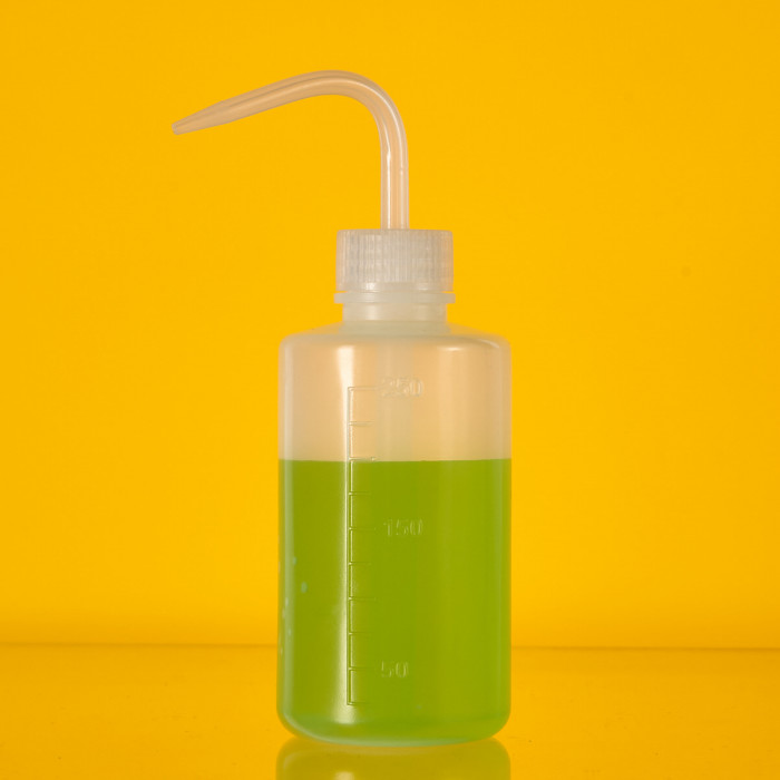 Лабораторная промывалка п/п 250 мл, Лаборио