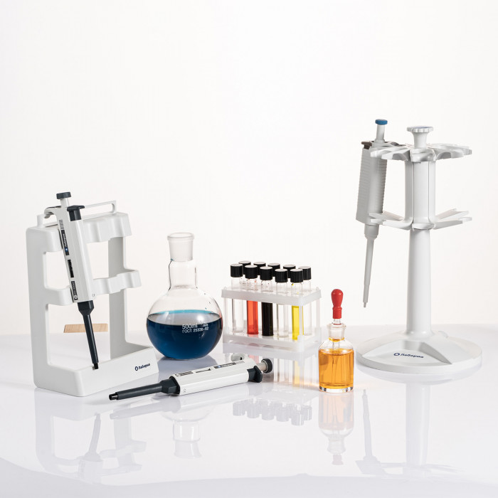 Дозатор пипеточный 100-1000 мкл, автоклавируемый, одноканальный, с переменным объемом, механический (ДПАОП) / Лаборио P-1000