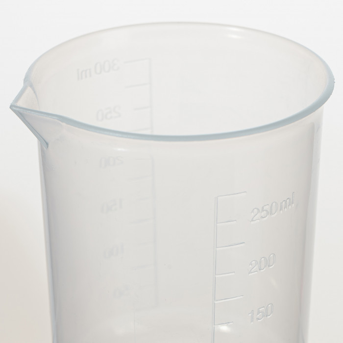Стакан 250 мл п/п с носиком, Лаборио