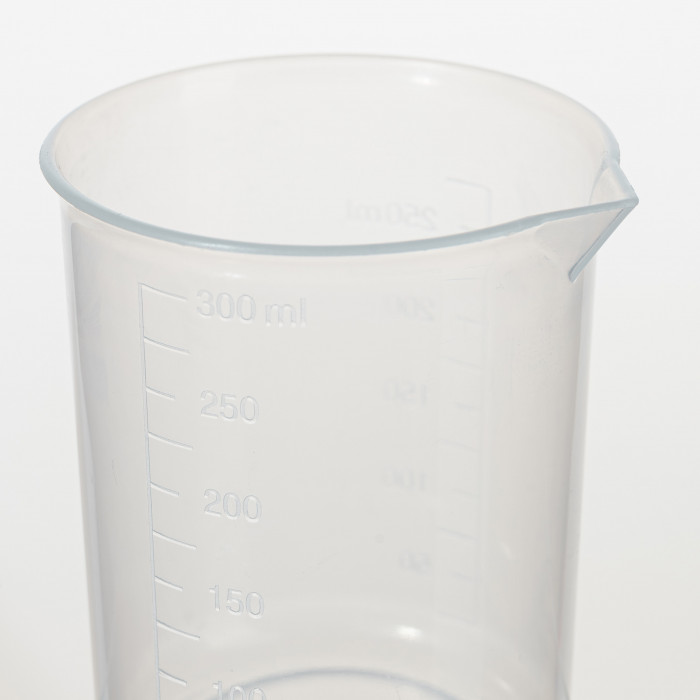 Стакан 250 мл п/п с носиком, Лаборио