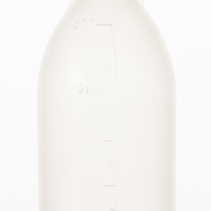 Бутылка градуированная 250 мл, с узким горлом, с крышкой, П/П, Кartell