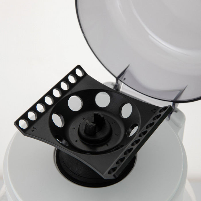 Мини-центрифуга для пробирок 1,5/2 мл х 8 шт + 0,2 мл х 16 шт, 4000 об/мин, ускорение 980 xg, мощность 15 W, Лаборио MC-4K