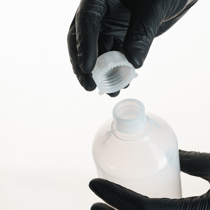 Бутылка градуированная 500 мл, с узким горлом, с крышкой, п/эт, LAMAPLAST