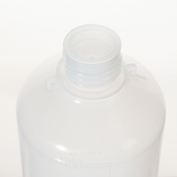 Бутылка градуированная 500 мл, с узким горлом, с крышкой, п/эт, LAMAPLAST