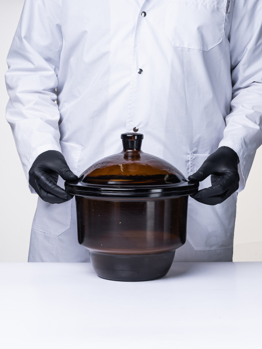 Эксикатор без крана 2-210 мм, темное стекло