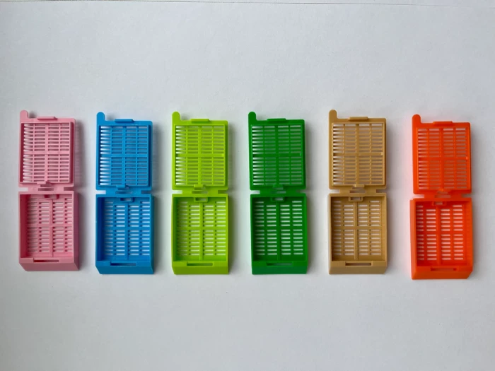 Кассеты гистологические для лабораторий 500шт.