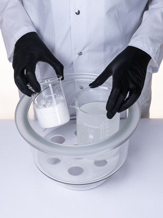 Эксикатор вакуумный с краном 1-240 мм, светлое стекло