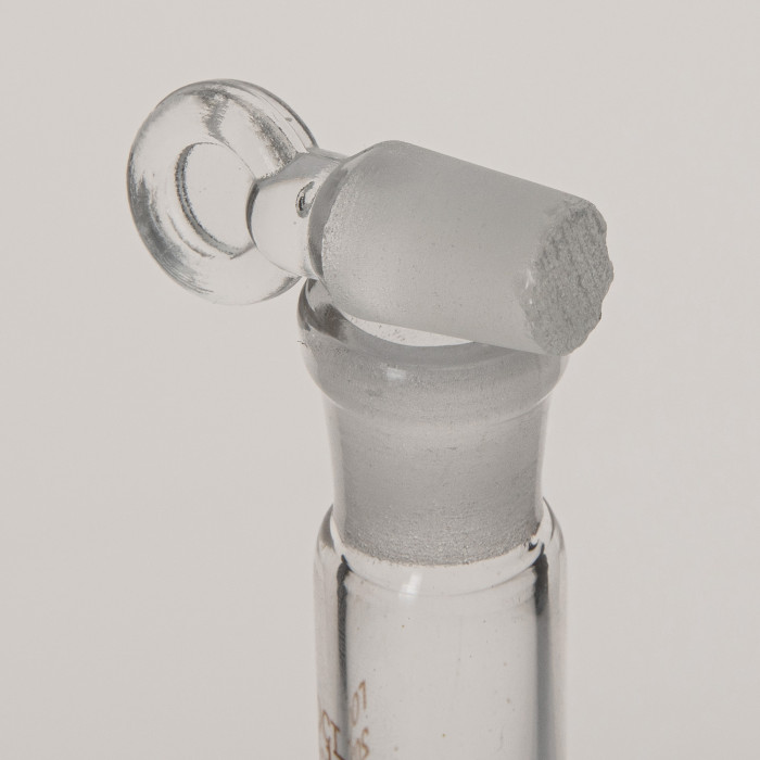 Цилиндр 10 мл (мерный: исполнение 2 - с пришлифованной пробкой, на стеклянном основании), 2-10-2