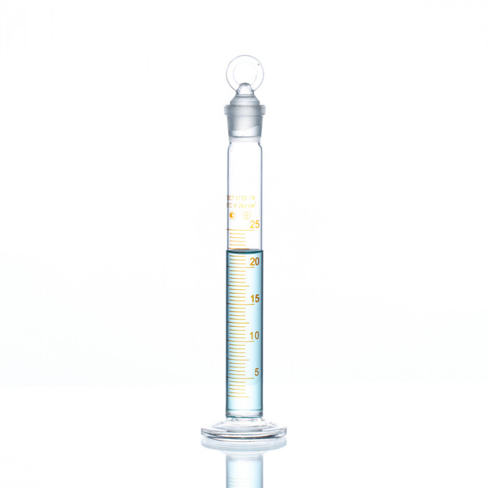 Цилиндр 25 мл (мерный: исполнение 2 - с пришлифованной пробкой, на стеклянном основании), 2-25-2