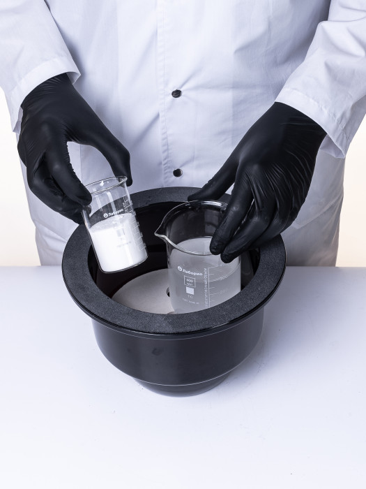 Эксикатор вакуумный с краном 1-180 мм, темное стекло