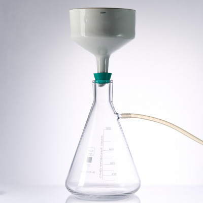 Набор для вакуумного фильтрования на 10000 мл (Бунзена 10000 мл, Бюхнера 250 мм, фильтровальная бумага 52 х 60 см, трубка 2 метра 12 мм)