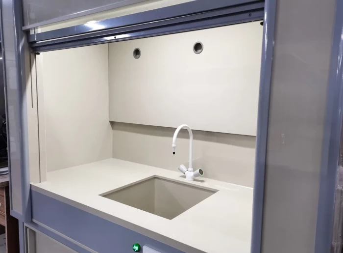 Вытяжной шкаф лабораторный из полипропилена ПП.ШВ.95 МК