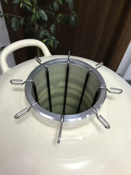 Сосуд Дьюара 35л СДС-35/119 (с 8 канистрами ЭКО), Криомаш