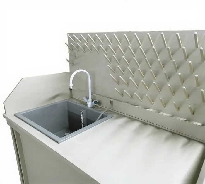 Мойка лабораторная ПП.МЛП.130.60.90 с корпусом и раковиной из полипропилена