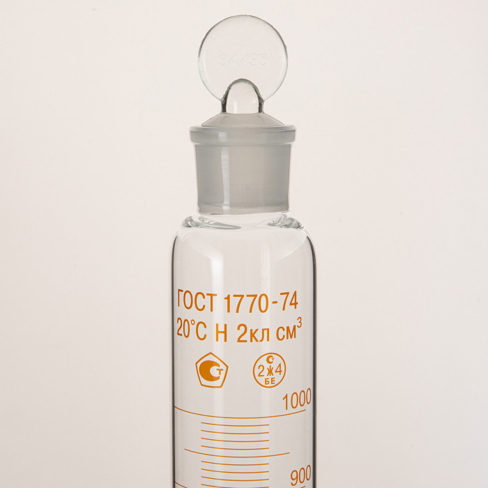 Цилиндр 1000 мл (мерный: исполнение 2 - с пришлифованной пробкой, на стеклянном основании), 2-1000-2