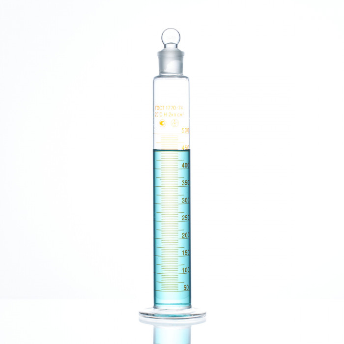 Цилиндр 500 мл (мерный: исполнение 2 - с пришлифованной пробкой, на стеклянном основании), 2-500-2
