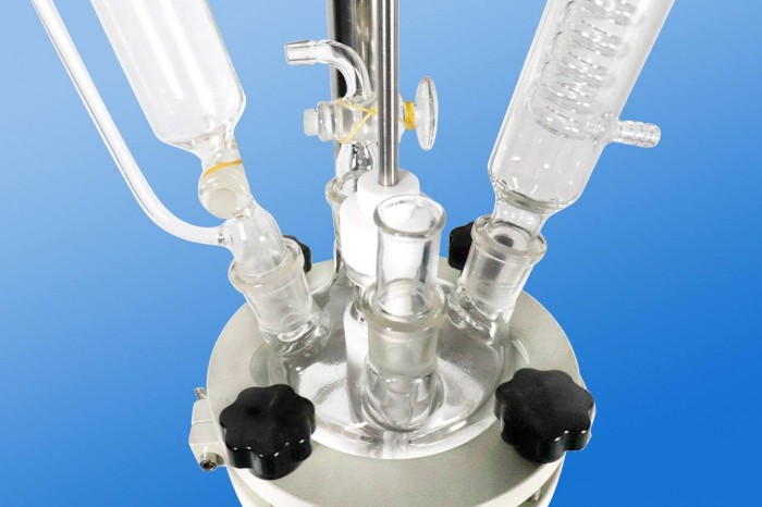 Стеклянный реактор на 3 л​ SF-3L, с рубашкой, стекло Boro 3.3