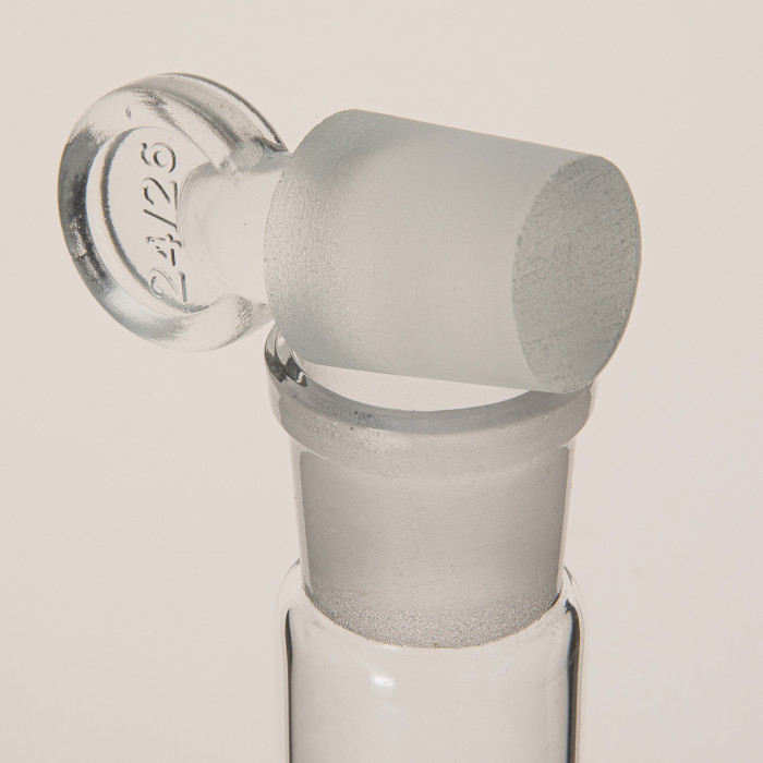 Цилиндр 100 мл (мерный: исполнение 2 - с пришлифованной пробкой, на стеклянном основании), 2-100-2