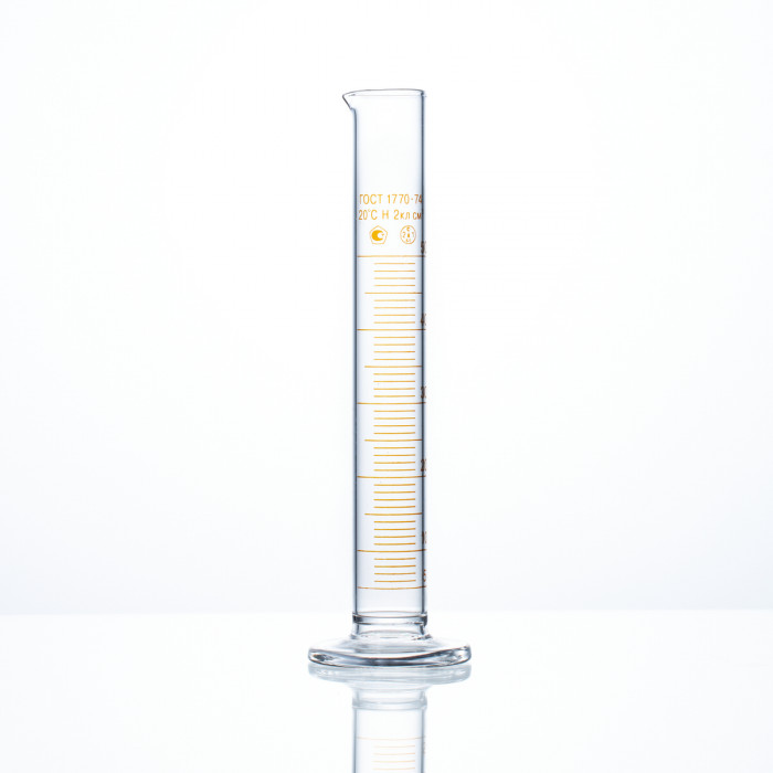 Цилиндр мерный 50 мл, стеклянное основание, носик, ЦМ-1-50-2
