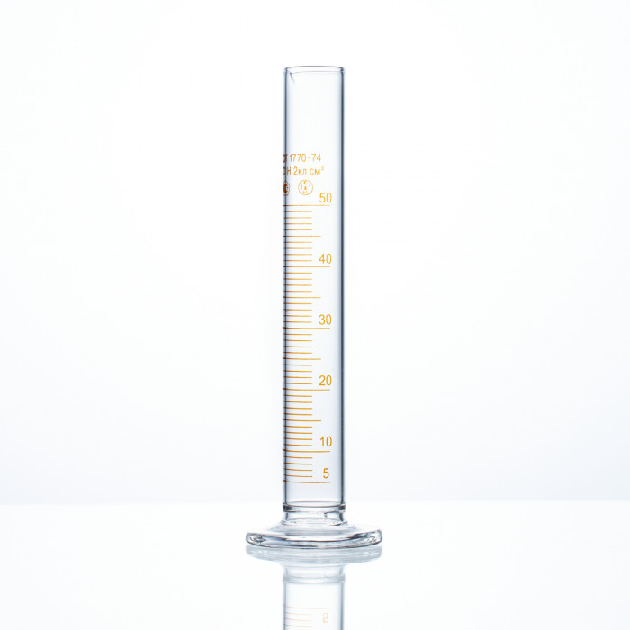 Цилиндр мерный 50 мл, стеклянное основание, носик, 1-50-2