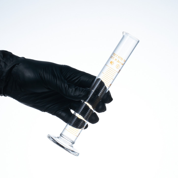 Цилиндр мерный 50 мл, стеклянное основание, носик, 1-50-2