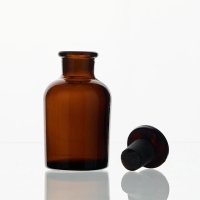 Склянки с притёртой пробкой